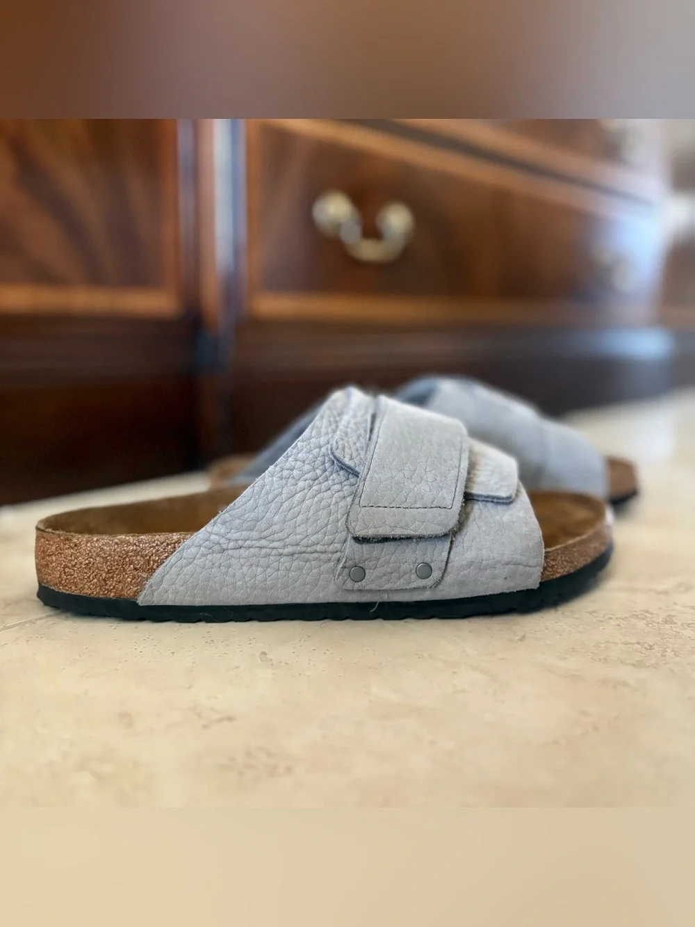 BIRKENSTOCK Kyoto Men’s Leather Sandal | Desert Buck Whale Gray | Size EU 44